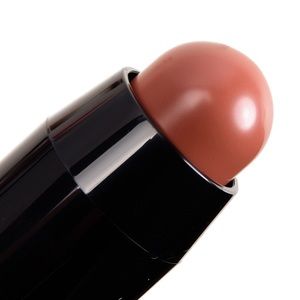 MAC CLEVER PATENTPOLISH LIP PENCIL DISCONTINUED